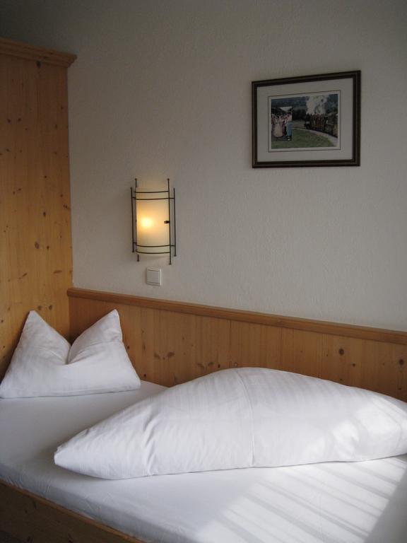 Apart Hotel Garni Strasser 젤암질러 객실 사진