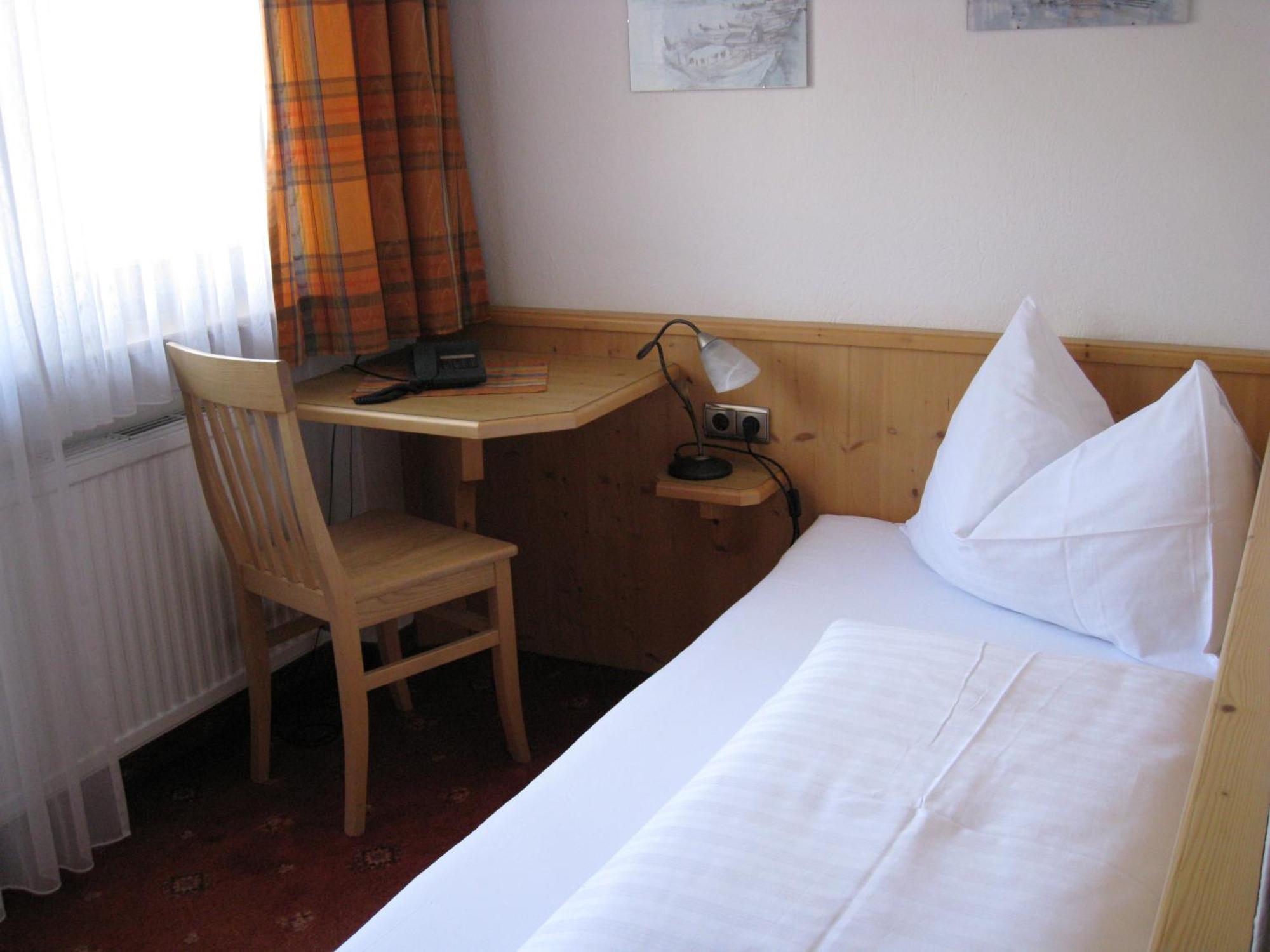 Apart Hotel Garni Strasser 젤암질러 외부 사진