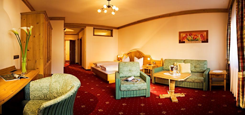 Apart Hotel Garni Strasser 젤암질러 외부 사진